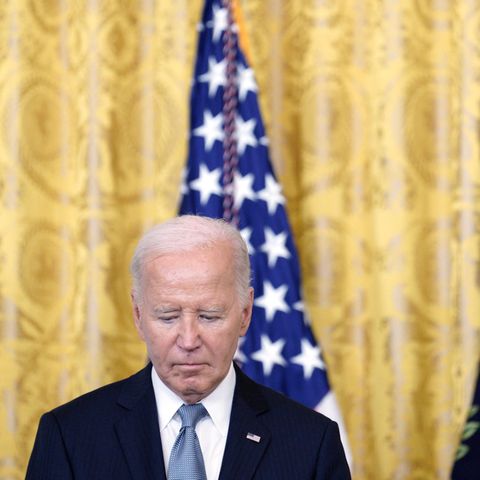 Wie kann man Joe Biden respektvoll ersetzen? In der Demokratischen Partei wird diese Frage heiß diskutiert