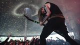 Keine Atempause: Beim Trio 802 trifft Heavy-Metal-Ästhetik auf Synthiepop