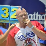 Und die Haare hat er auch noch schön