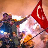 Türkische Ultras: Fans sollen Wolfsgruß in Berlin zeigen