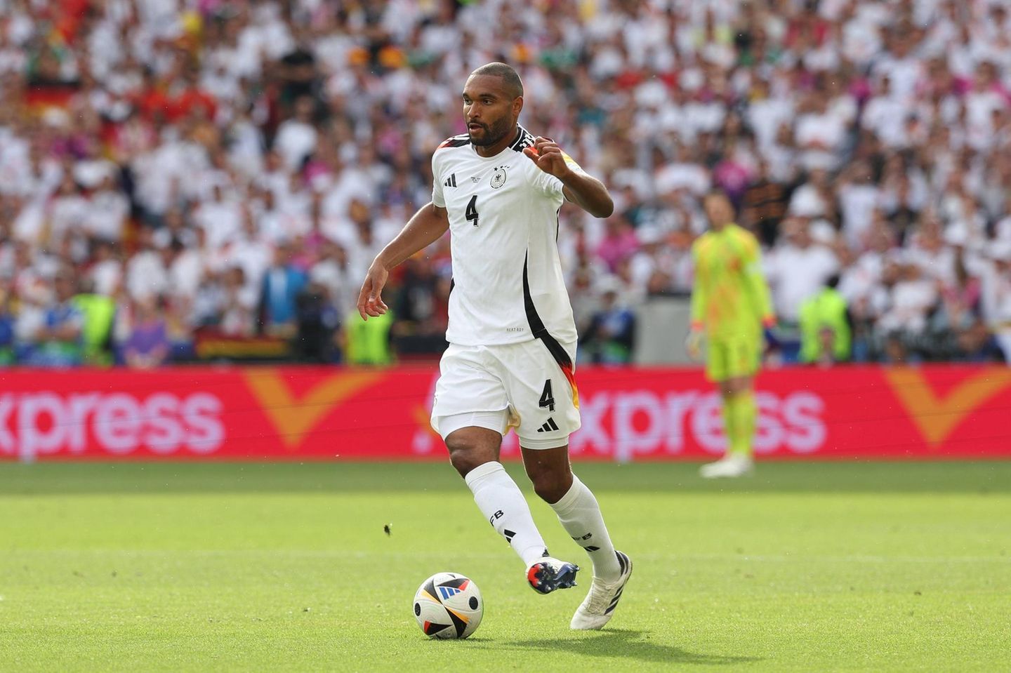 Jonathan Tah Jonathan Tah