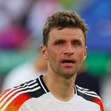 Thomas Müller hat in seinem Fußballer-Leben praktisch alles gewonnen, was es zu gewinnen gibt – außer den EM-Titel. Nach der Niederlage wirkte er sichtlich mitgenommen