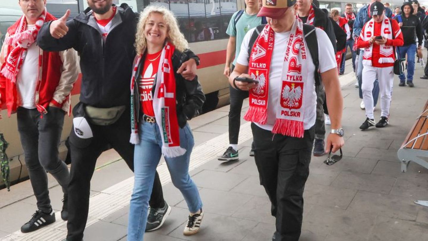 Fußball-EM: Rund 45.000 Fans pro Spieltag reisten mit ÖPNV zum Stadion