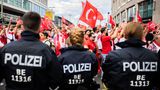 Berliner Fanzonen wieder geöffnet