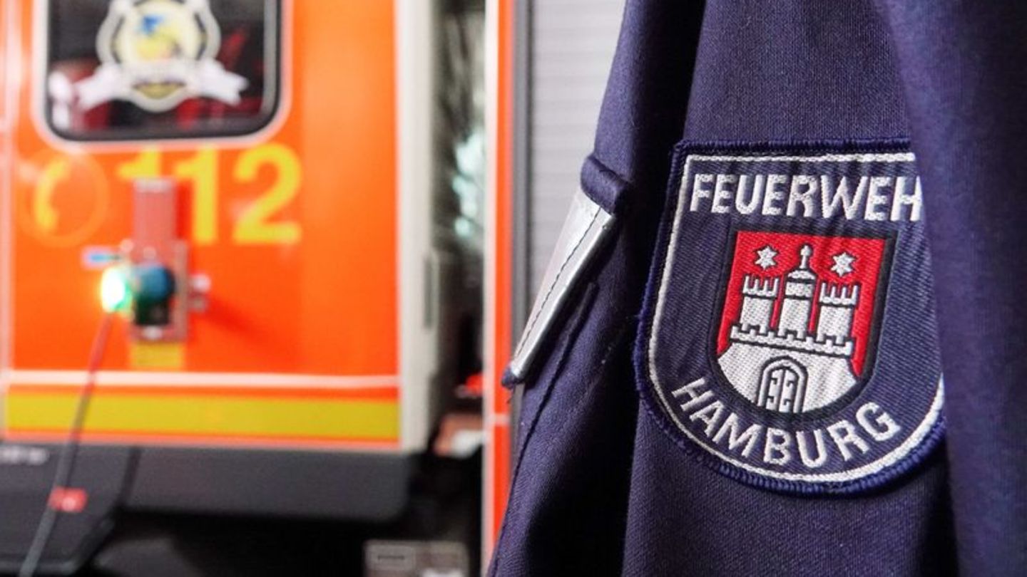 Brände: Zwei Schuppen brennen in Hamburg - Verdächtiger festgenommen
