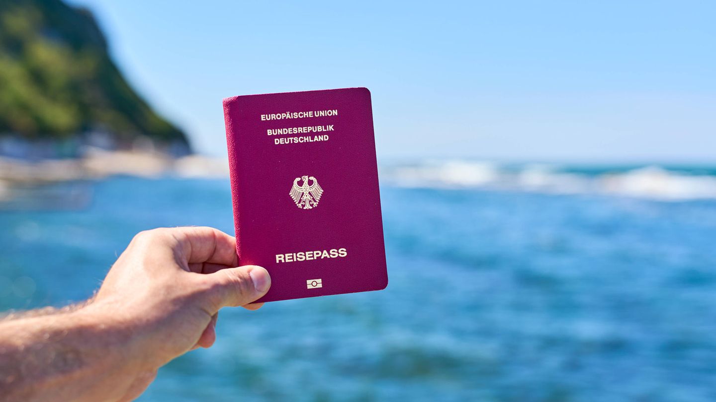 Ein deutscher Reisepass im Urlaub