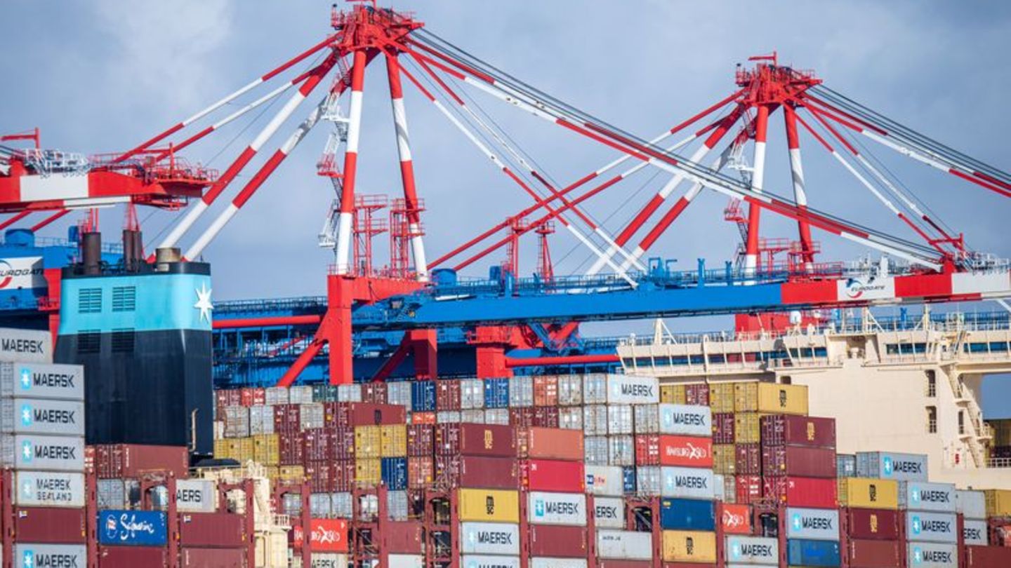 Außenhandel: Deutlicher Export-Rückgang im Mai