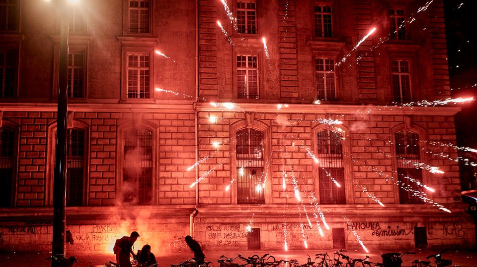 In Paris kam es zu Zusammenstößen zwischen Demonstranten und Polizei