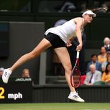 Elena Rybakina in schwarzen Shorts 2023 in Wimbledon