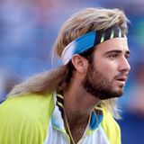 Andre Agassi in bunter Tennis-Klamotte