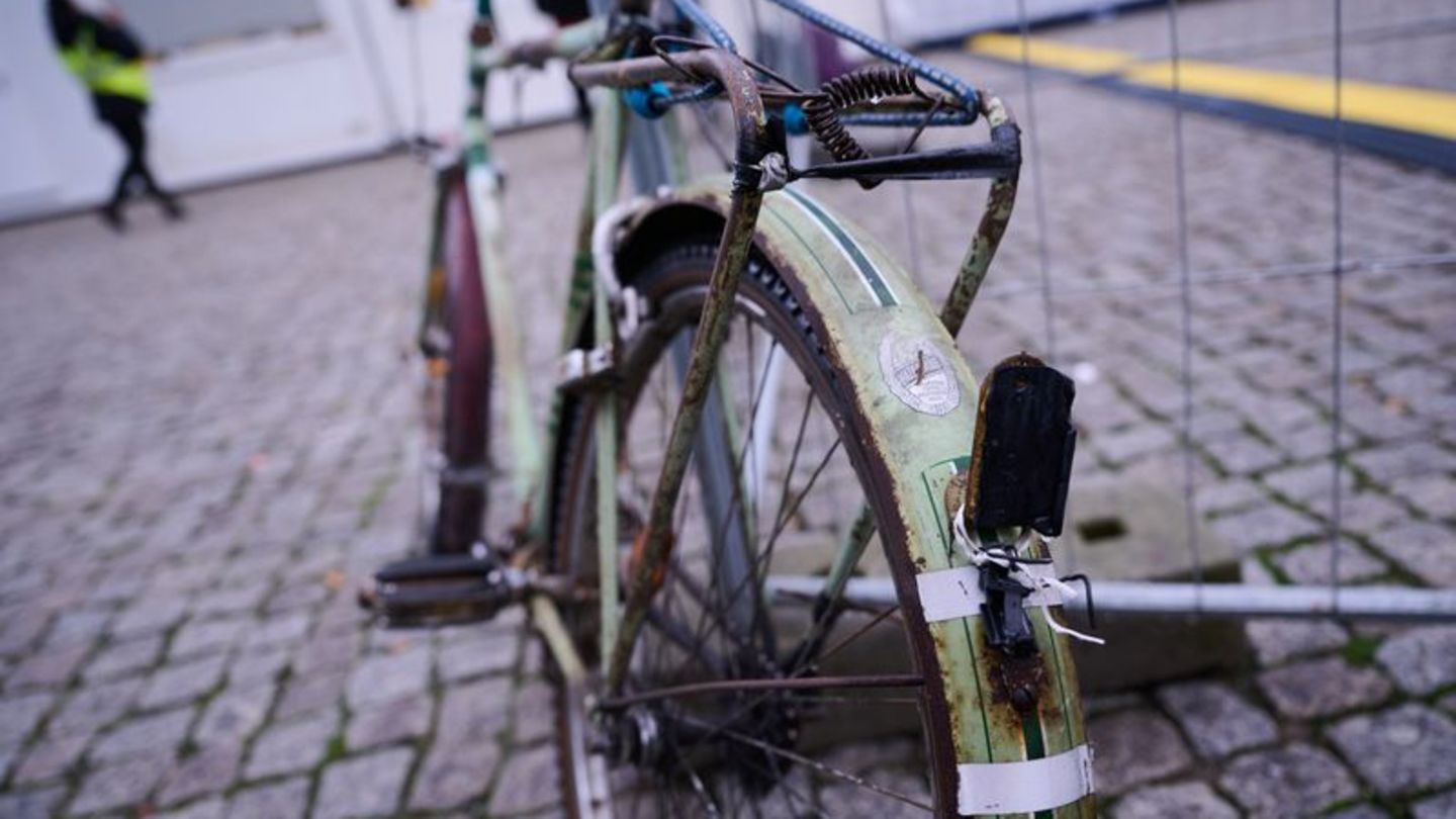 Müll: Tausende herrenlose Fahrräder auf Straßen Berlins