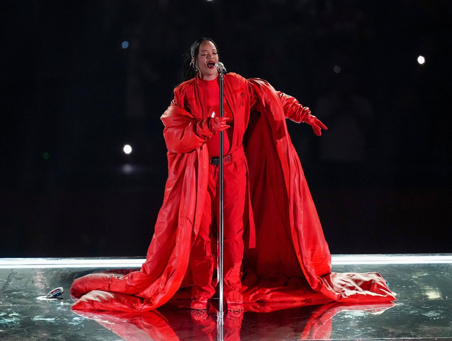 Rihanna bei ihrem Super Bowl Auftritt