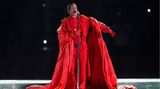 Rihanna bei ihrem Super Bowl Auftritt