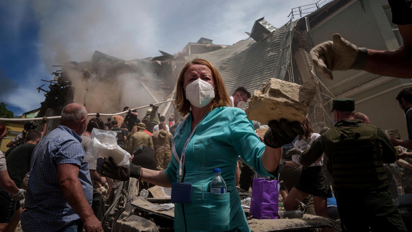 Ukraine: UN Security Council meets on attack on children’s hospital in Kyiv