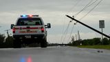 Bei Palacios hat "Beryl" diese Stromleitungen umgerissen. Mehr als 2,3 Millionen Haushalte hatten in der Nacht zu Dienstag (Ortszeit) weiterhin keinen Strom, wie aus Daten der Seite poweroutage.us hervorging