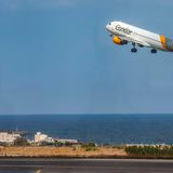 Eine Condor-Maschine startet am Flughafen Heraklion auf Kreta