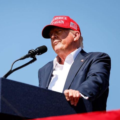 Schweigt und genießt das Chaos: Donald Trump