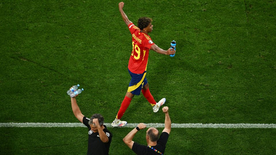 Spanien Frankreich Lamine Yamal