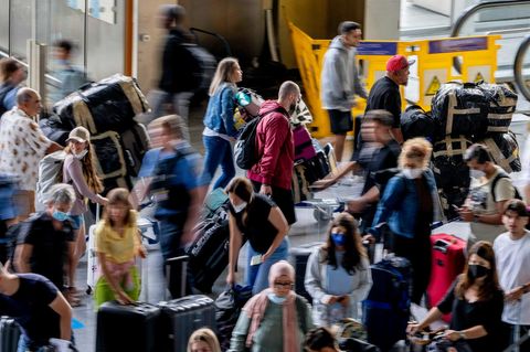 Gedränge am Flughafen