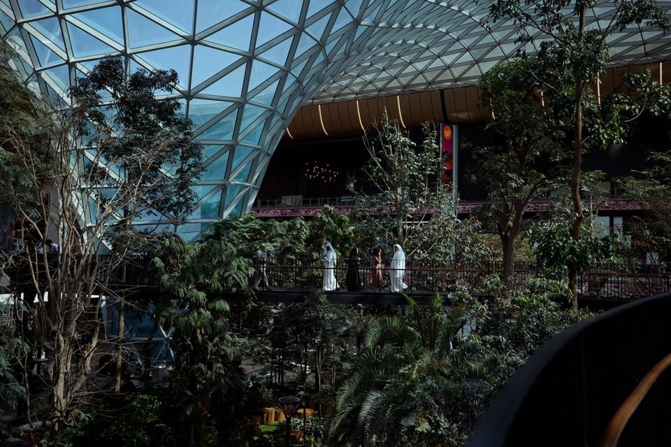 Indoor-Wald am Flughafen von Doha