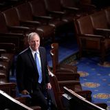 Der Abgeordnete aus Kalifornien wurde bekannt, weil er mehrere Untersuchungen gegen Donald Trump leitete. Beim Thema Biden steht er mittlerweile auf Seiten derjenigen, die den Präsidenten auch öffentlich zum Verzicht auf die Kandidatur aufrufen