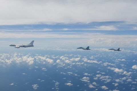 Chinesische Kampfflugzeuge während einer Übung um die Insel Taiwan (Archivbild)