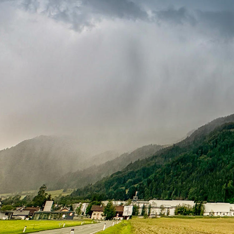 Schöner Anblick mit gefährlichen Folgen: Ein Hagelgewitter zieht über Süddeutschland hinweg