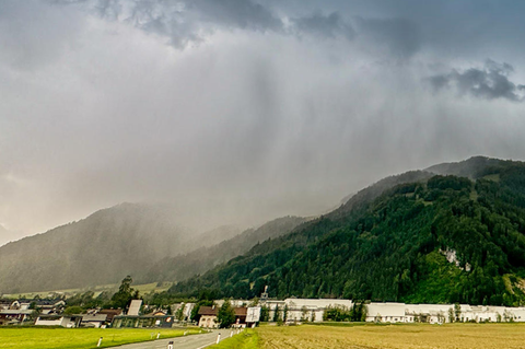 Schöner Anblick mit gefährlichen Folgen: Ein Hagelgewitter zieht über Süddeutschland hinweg