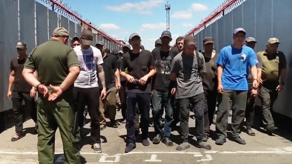 How Ukraine is now recruiting prisoners for the war