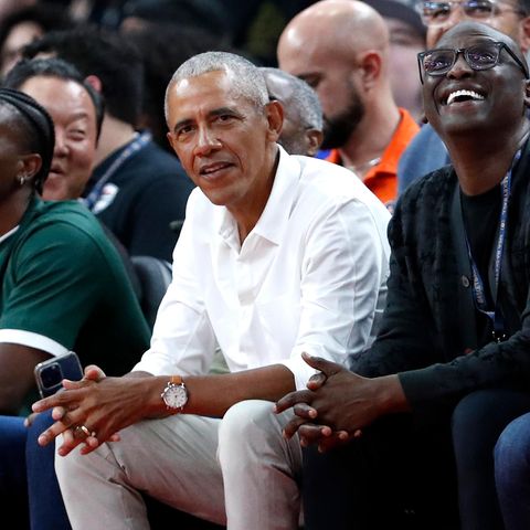 So sieht man ihn häufig dieser Tage: Barack Obama entspannt bei einem Basketballspiel
