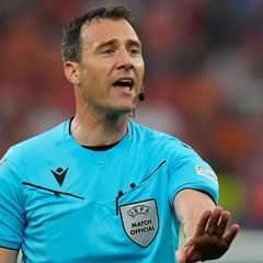 Felix Zwayer musste sich nach dem Elfmeterpfiff im Halbfinale zwischen England und den Niederlanden viel Kritik anhören