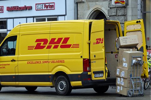 DHL