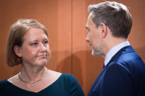 Um die Kindergrundsicherung streiten Familienministerin Lisa Paus (Grüne) und Finanzminister Christian Lindner (FDP)