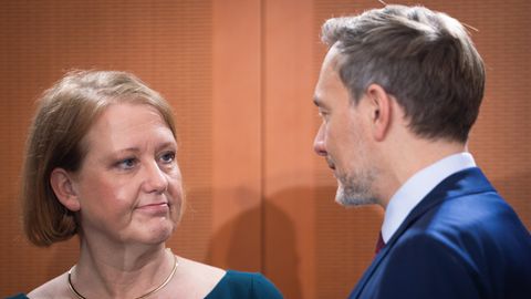 Um die Kindergrundsicherung streiten Familienministerin Lisa Paus (Grüne) und Finanzminister Christian Lindner (FDP)