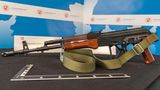 Ein polnisches Sturmgewehr vom Typ Radom Tantal