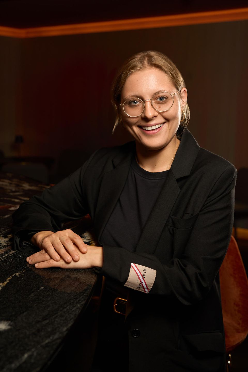 "The Untouchable": Elena Stadler ist Bar Supervisor im Donnersmarkt in Wien Elena Stadler ist Bar Supervisor im Donnersmarkt in Wien