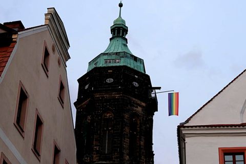 Flagge an der Pirnaer Marienkirche