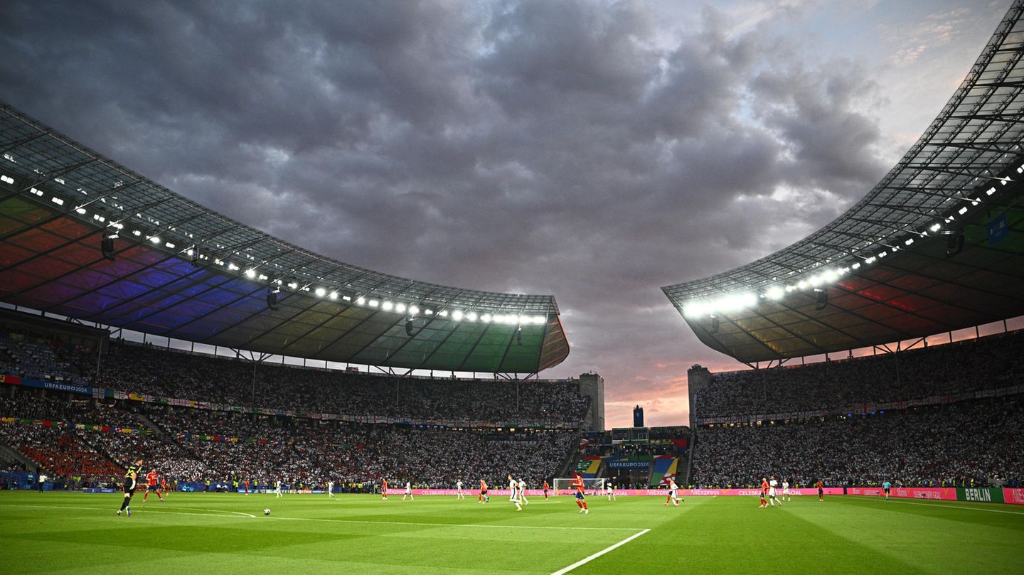 Blick in das Olympiastadion Berlin während des Spiels