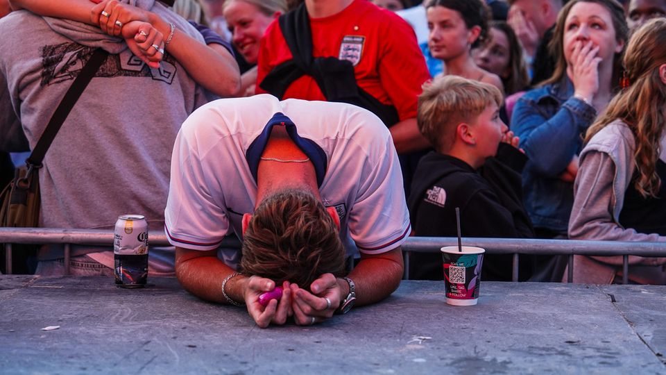 Englischer Fan trauert