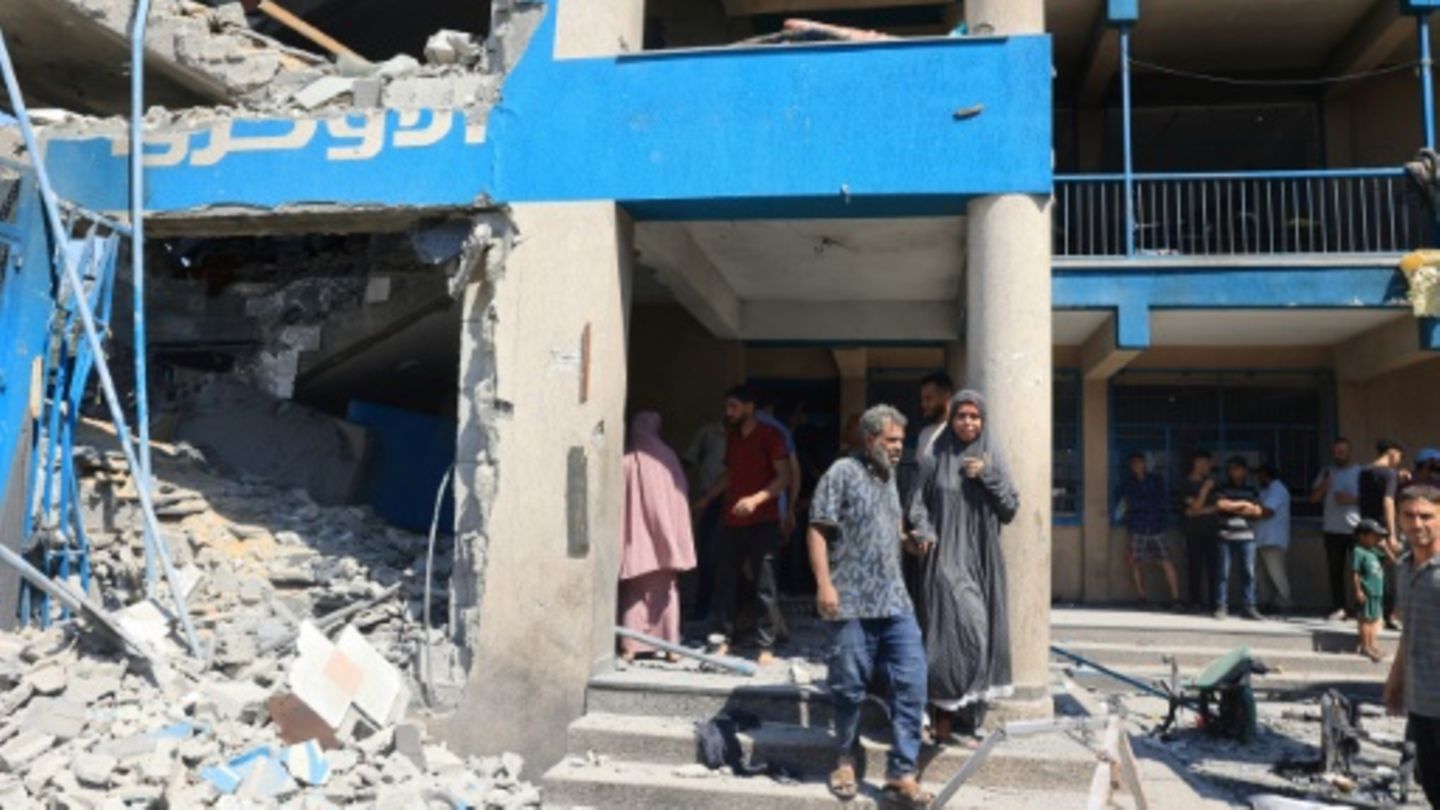 Zivilschutz: 15 Tote nach israelischem Angriff auf Schule in Nuseirat im Gazastreifen