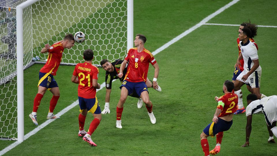 Top scorer Dani Olmo Top scorer Dani Olmo saves on the line – as important as a goal