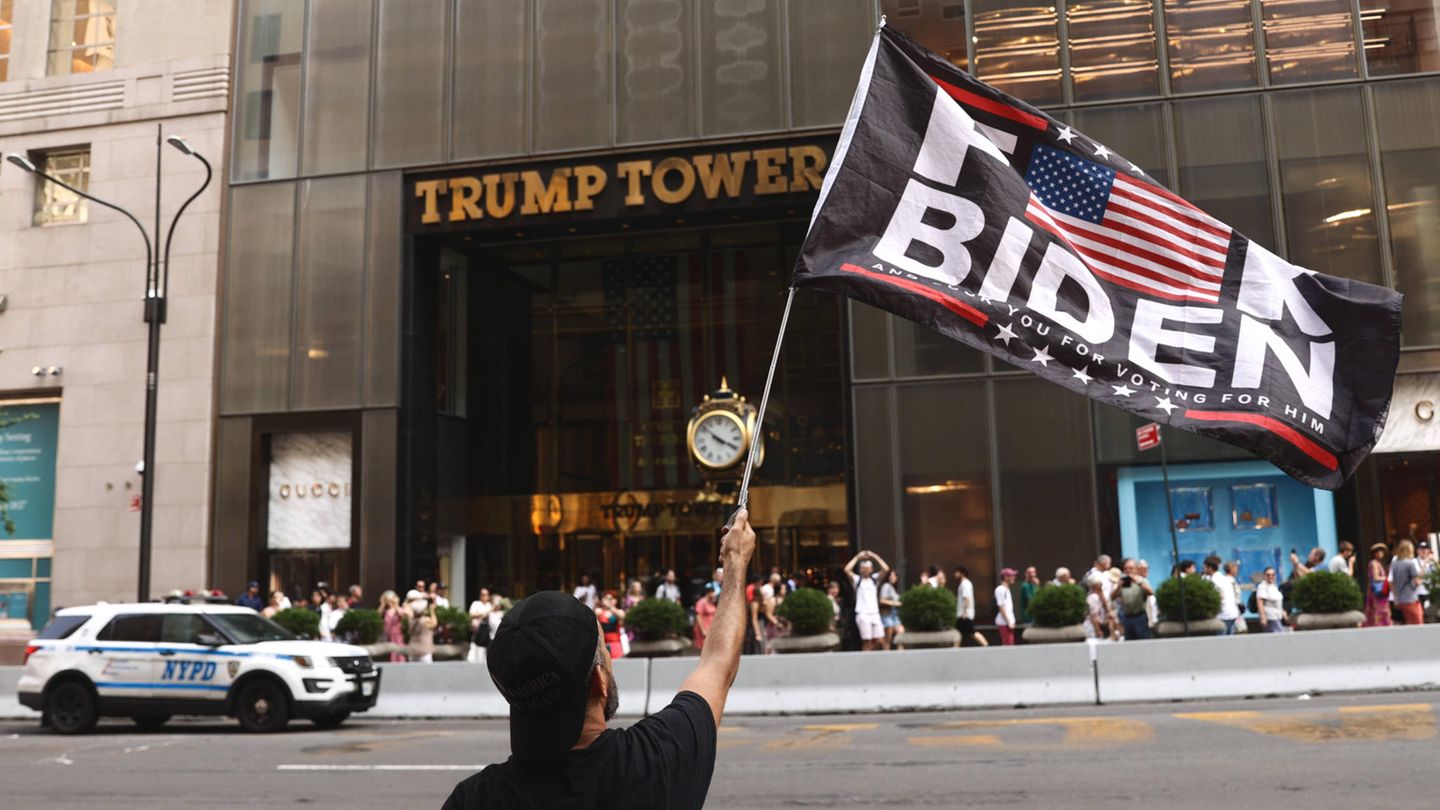 Assassination attempt on Trump: How Democrats now assess Biden’s chances