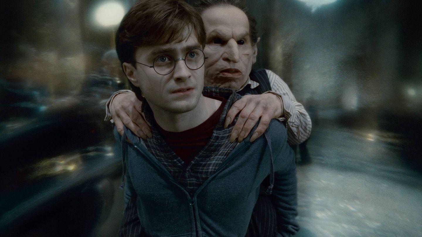 Daniel Radcliffe und seine Brille, Harry Potters Markenzeichen Daniel Radcliffe und seine Brille, Harry Potters Markenzeichen