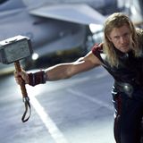 Chris Hemsworth und sein Hammer aus den "Thor"-Filmen