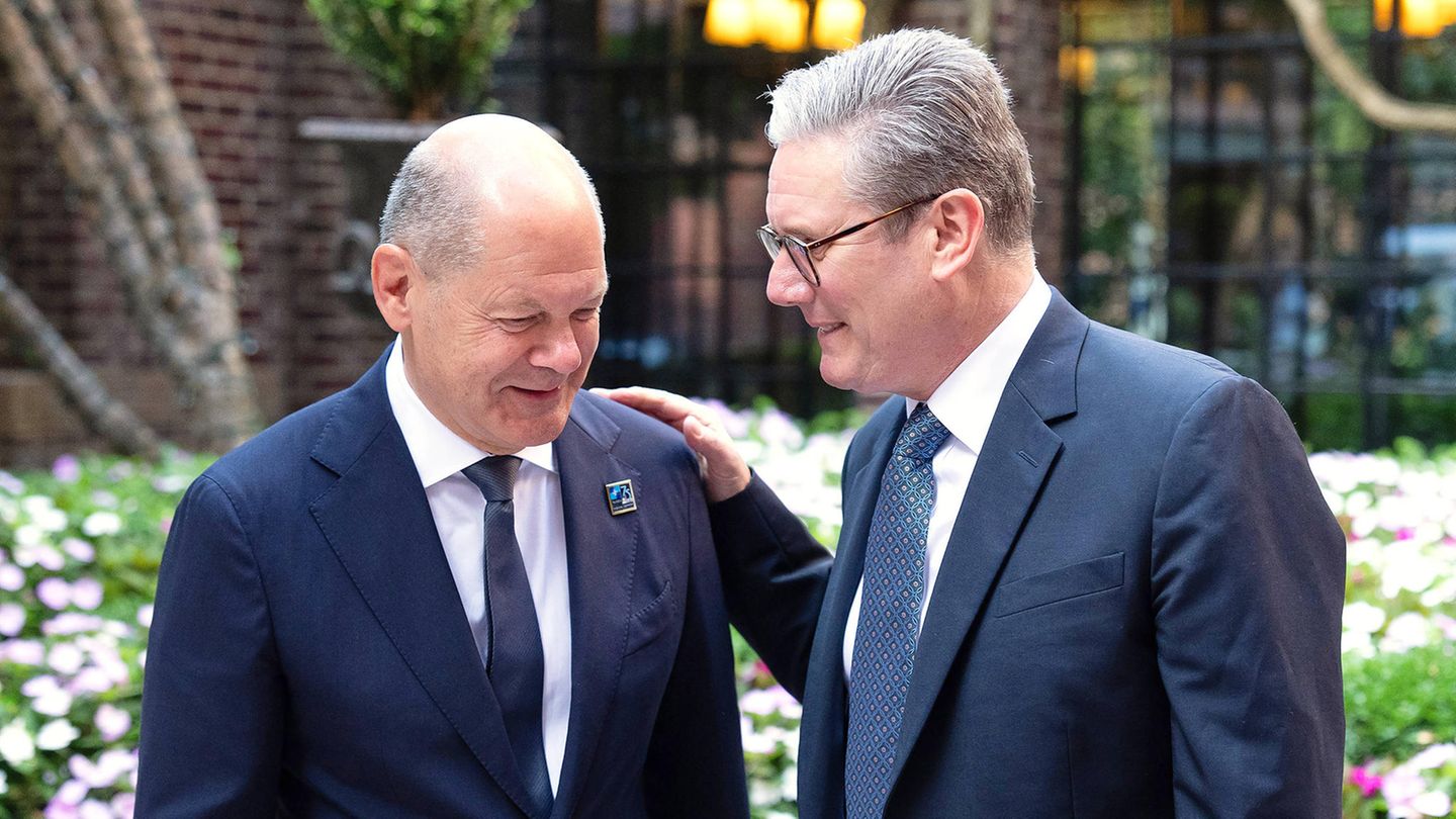 Bundeskanzler Olaf Scholz und der britische Premier Keir Starmer
