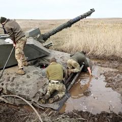 Challenger 2 Panzer bricht im Boden ein und versinkt