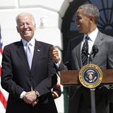 Bevor Joe Biden selbst Präsident wurde, war er Barack Obamas Vizepräsident – sein Sidekick. Biden konnte im Wahlkampf ausgleichen, was dem damals erst 47-jährigen Obama fehlte: Er ist ein politisches Schwergewicht und brachte Erfahrung in Innen- und Außenpolitik mit. Obama wiederum setzte sich bei Bidens späterem Wahlkampf für den Kandidaten ein.     Am Ende der zwei Amtszeiten blieben von den beiden nicht nur politische Entscheidungen. Auf sozialen Medien kursierten auch Memes der öffentlich inszenierten "Bromance": Biden und Obama die sich eine Faust geben, zusammen essen, im Oval Office diskutieren. "Ich habe einen Bruder gewonnen", sagte Obama später über den Mann an seiner Seite. Biden soll in ihm bis heute einen treuen Ratgeber haben