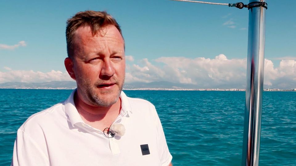 Mann erfüllt Urlaubern (fast) jeden Wunsch – und die haben es in sich