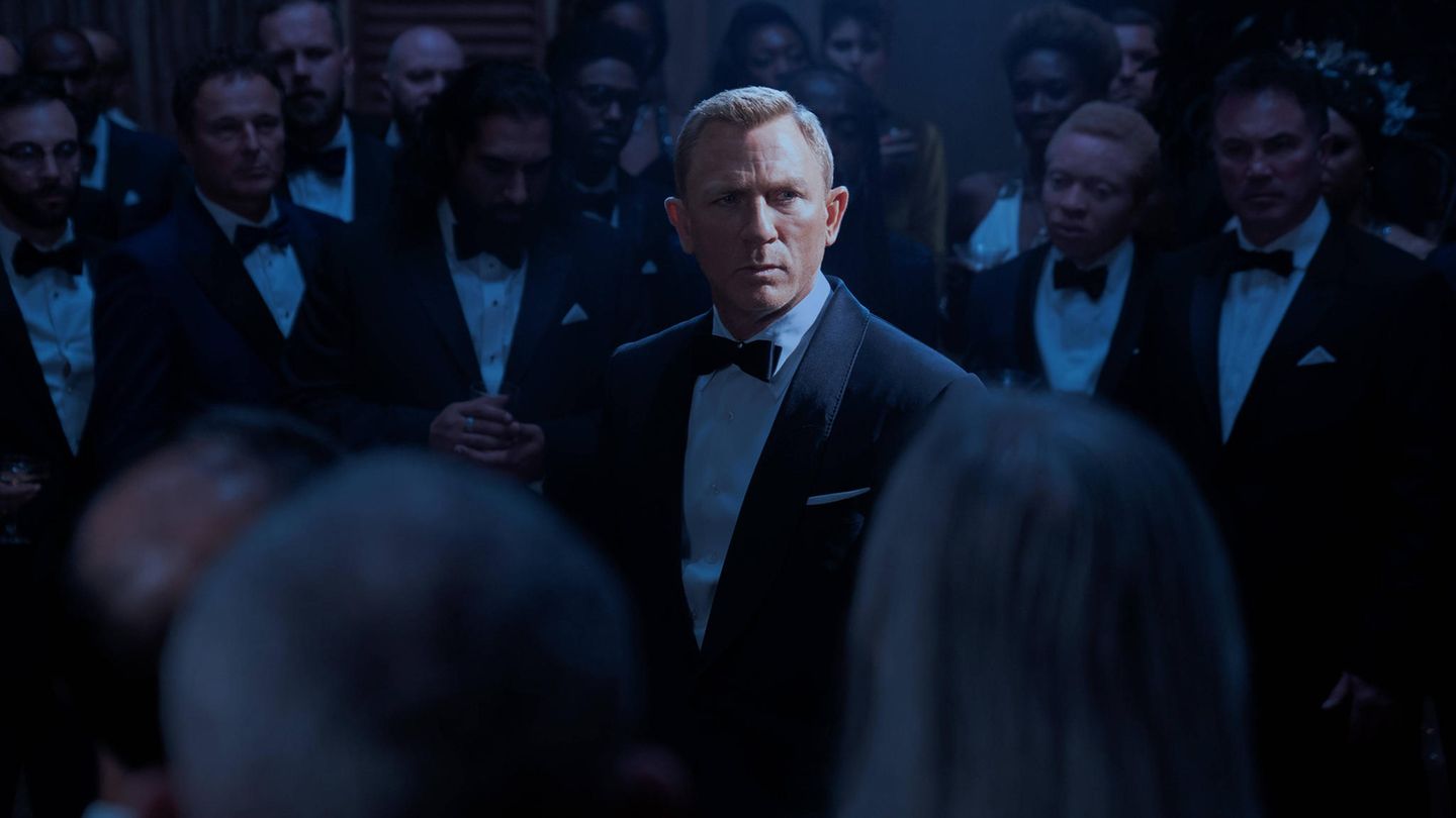 Anyone who only knows Daniel Craig as James Bond may now be surprised