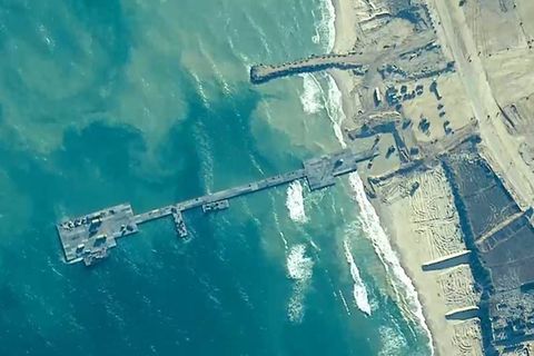 Die USA haben einen temporären Hafen an der Küste des Gazastreifens gebaut